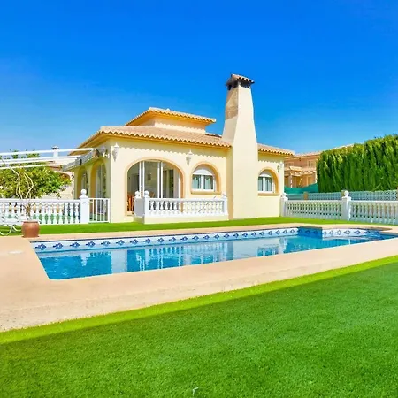 Villa Alaska - Plusholidays *